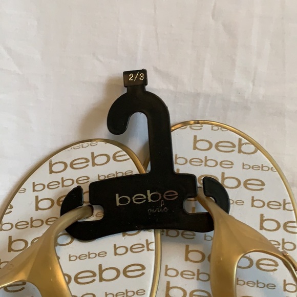 White & Gold BeBe flip flops - Picture 3 of 4